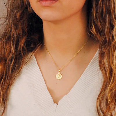 18K Yellow Gold Medusa Medal with Shaded Greek Key Border 15mm