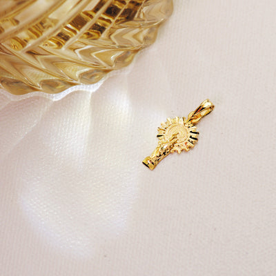 18K Virgin of Pilar Silhouette 21x11 mm