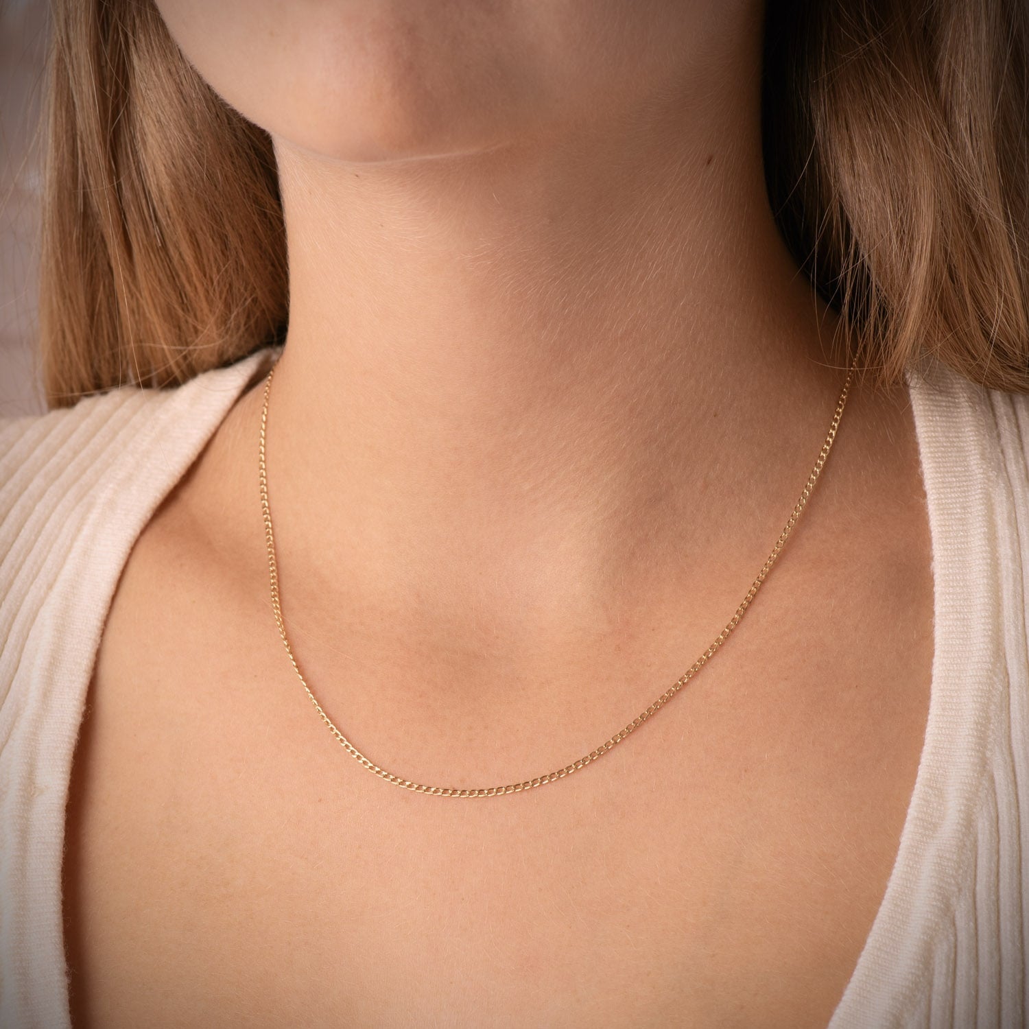 Chaîne barbelée creuse 18K 45 cm 1 mm