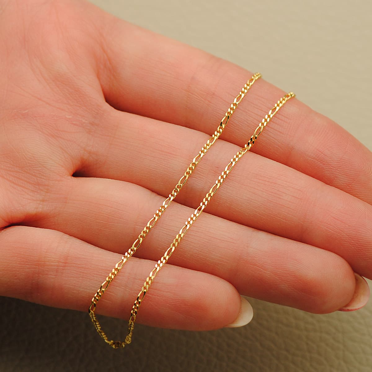 18K Solid Chain Cartier 3x1. Length 40 cm Width 1 mm