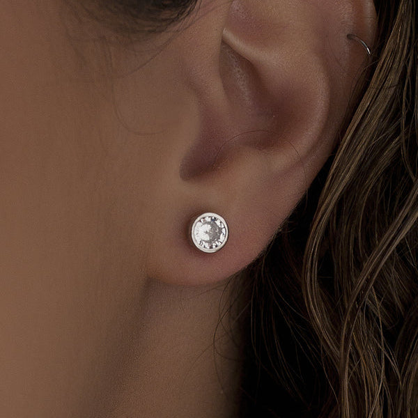Small Earrings Smooth Silver Circular and Zirconia 6 mm