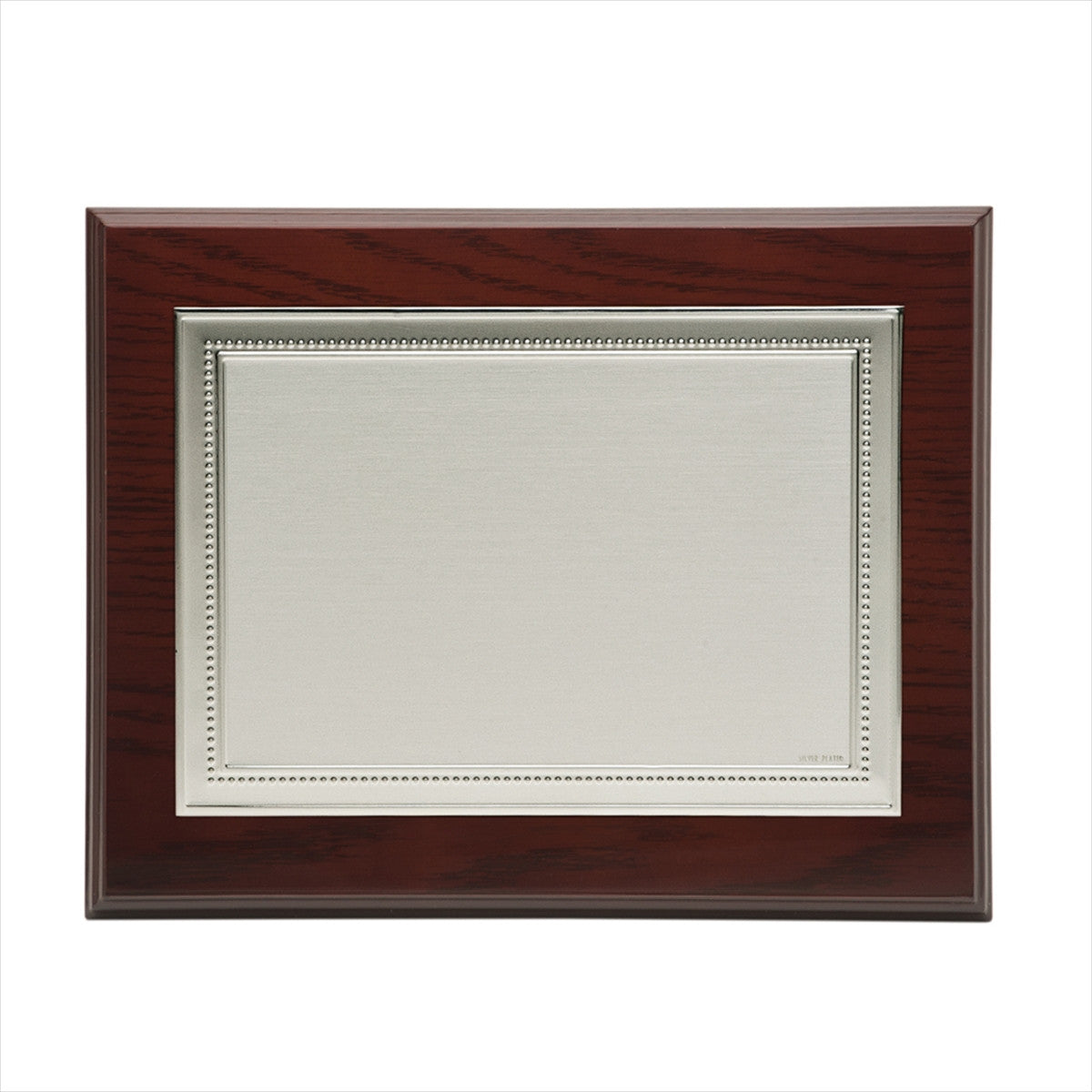 Placa conmemorativa de aluminio con marco perlado sobre base de madera
