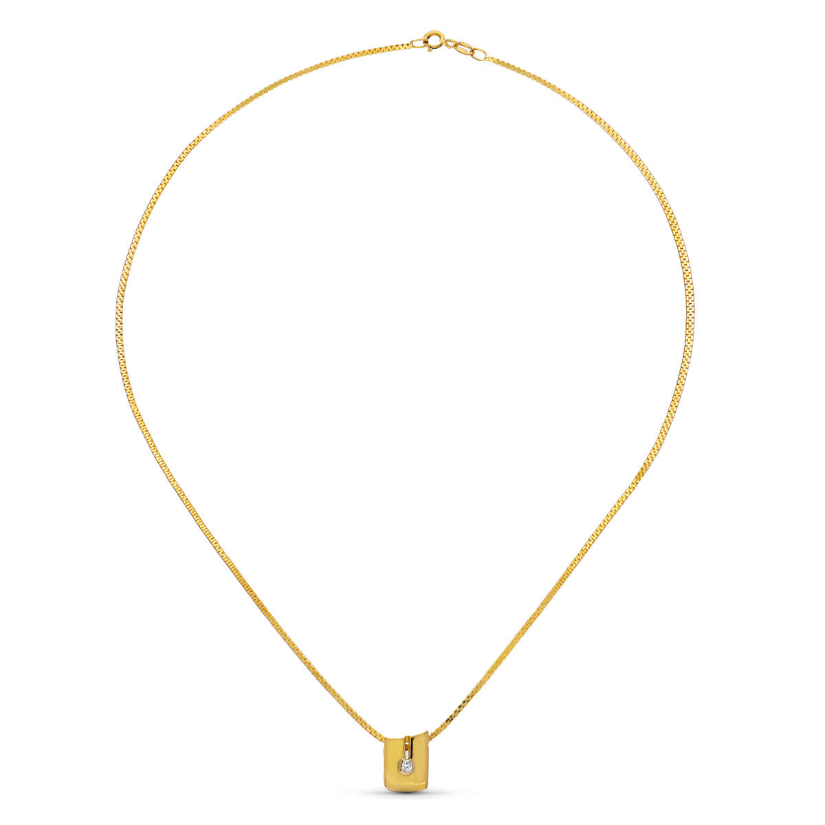 18K Yellow Gold Pendant Diamonds 12x8 mm 0.05 Qts. Chain 40