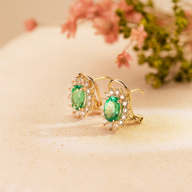18K Yellow Gold Earrings Emerald 1.50Qt And Diamonds 0.580Qt Si H. 12x9mm