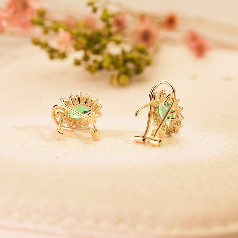18K Yellow Gold Earrings Emerald 1.50Qt And Diamonds 0.580Qt Si H. 12x9mm