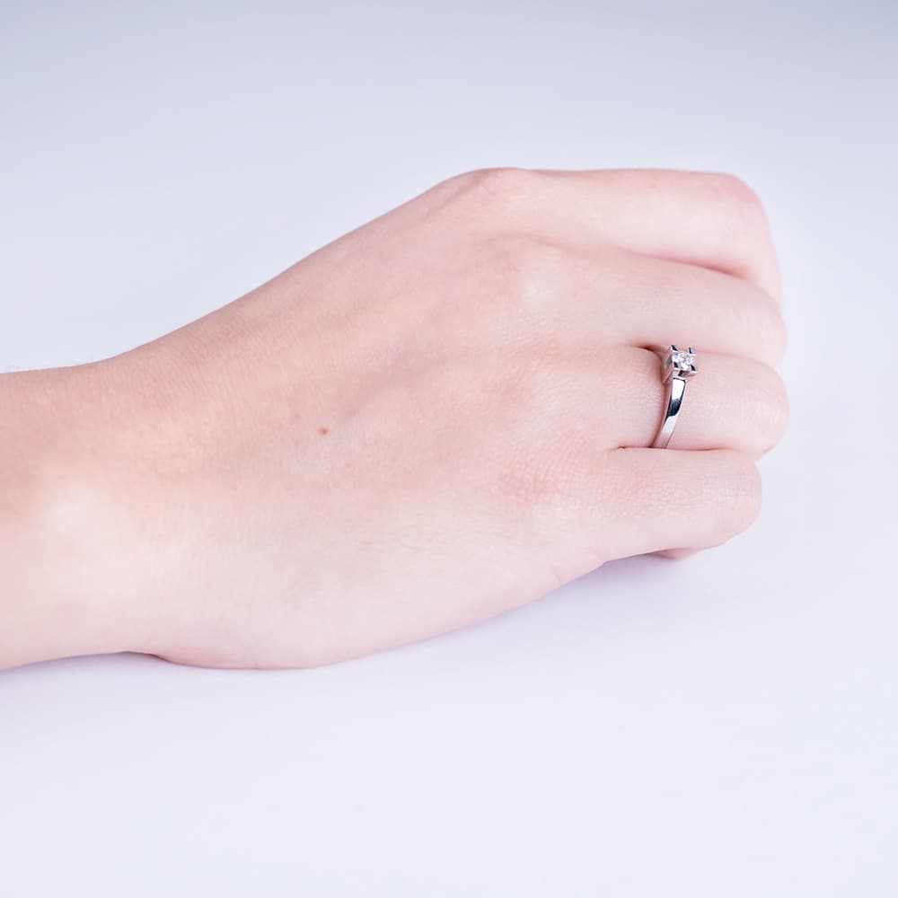 18K Solitaire White Gold Diamond Brilliant Cut 0.200 Carats Si-H