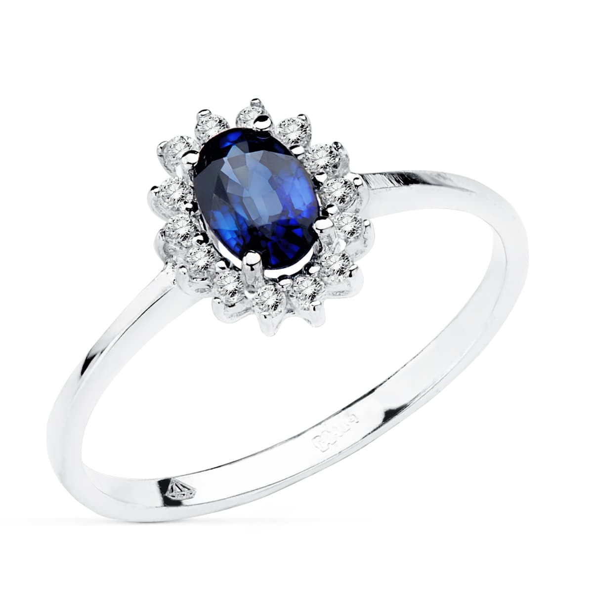 18K Ring White Gold Sapphire 0.62 Cts. with Diamonds
