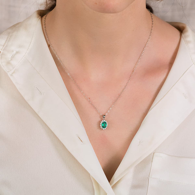 18K O.White Emerald Pendant 1.10 Qt. 14 Diamonds 0.42 Qts. Yes-H. 11x9mm