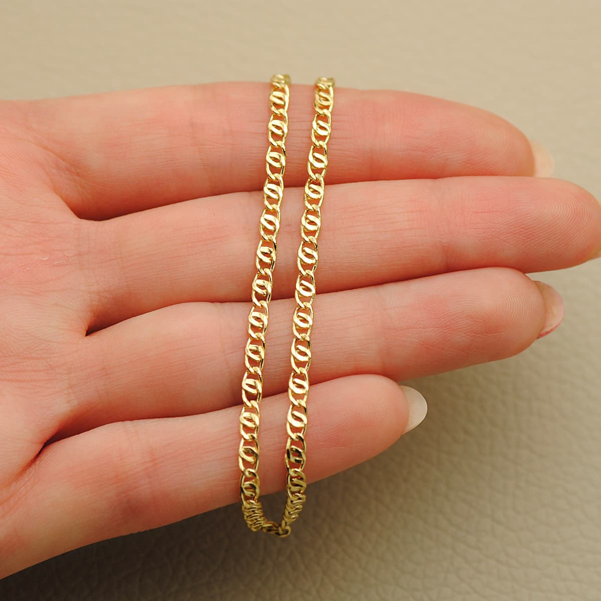 18K Cadena Oro Amarillo Ancla Hueca Largo 45 cm Ancho 3 mm