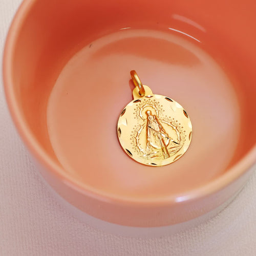 18K Medalla Oro Amarillo Virgen De La Cabeza Tallada 22 mm