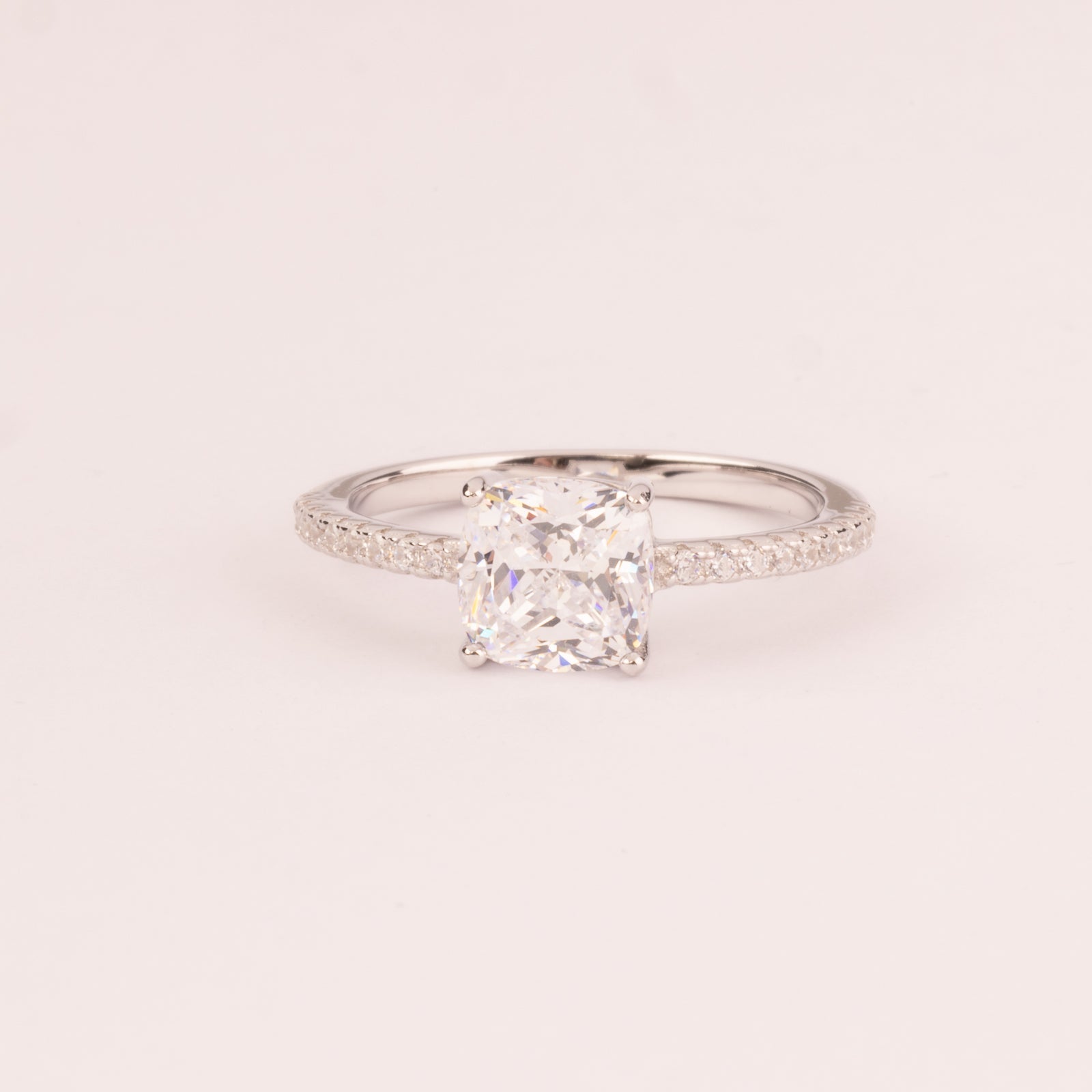 Solitaire 7 mm princess cut with cubic zirconia