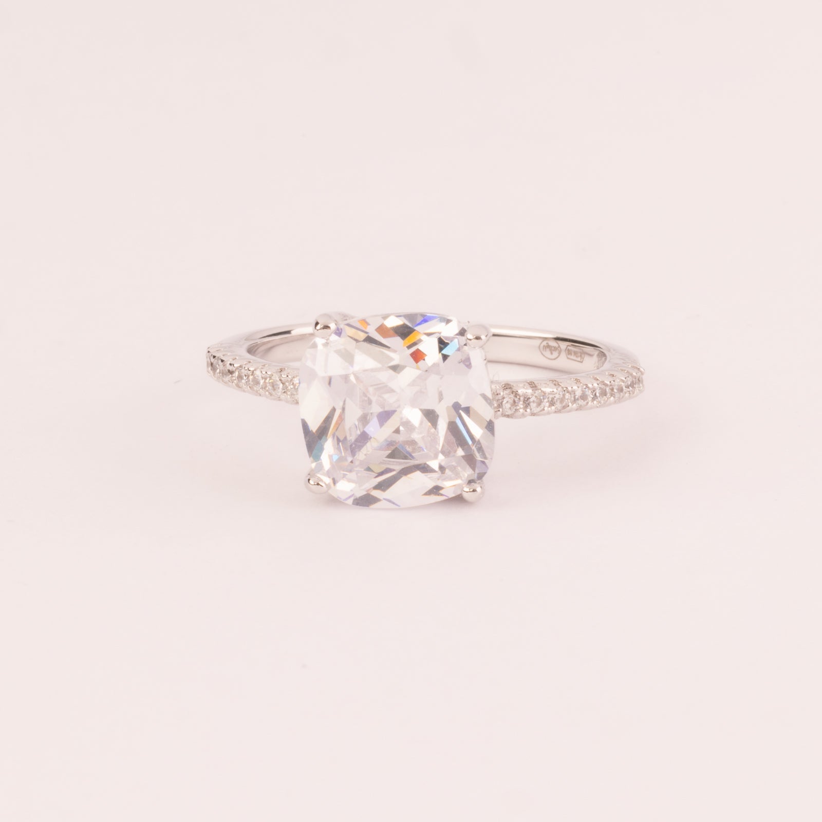 Solitaire 9 mm princess cut with cubic zirconia