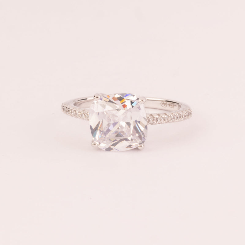 Solitario mm 9 corte princesa con circonita
