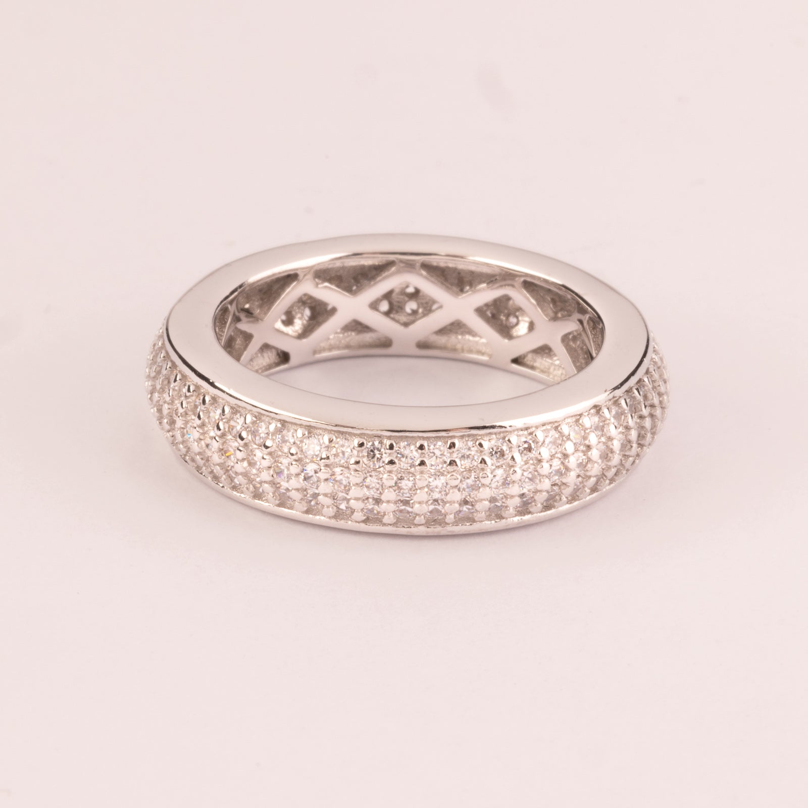 5 mm micropavé wedding band