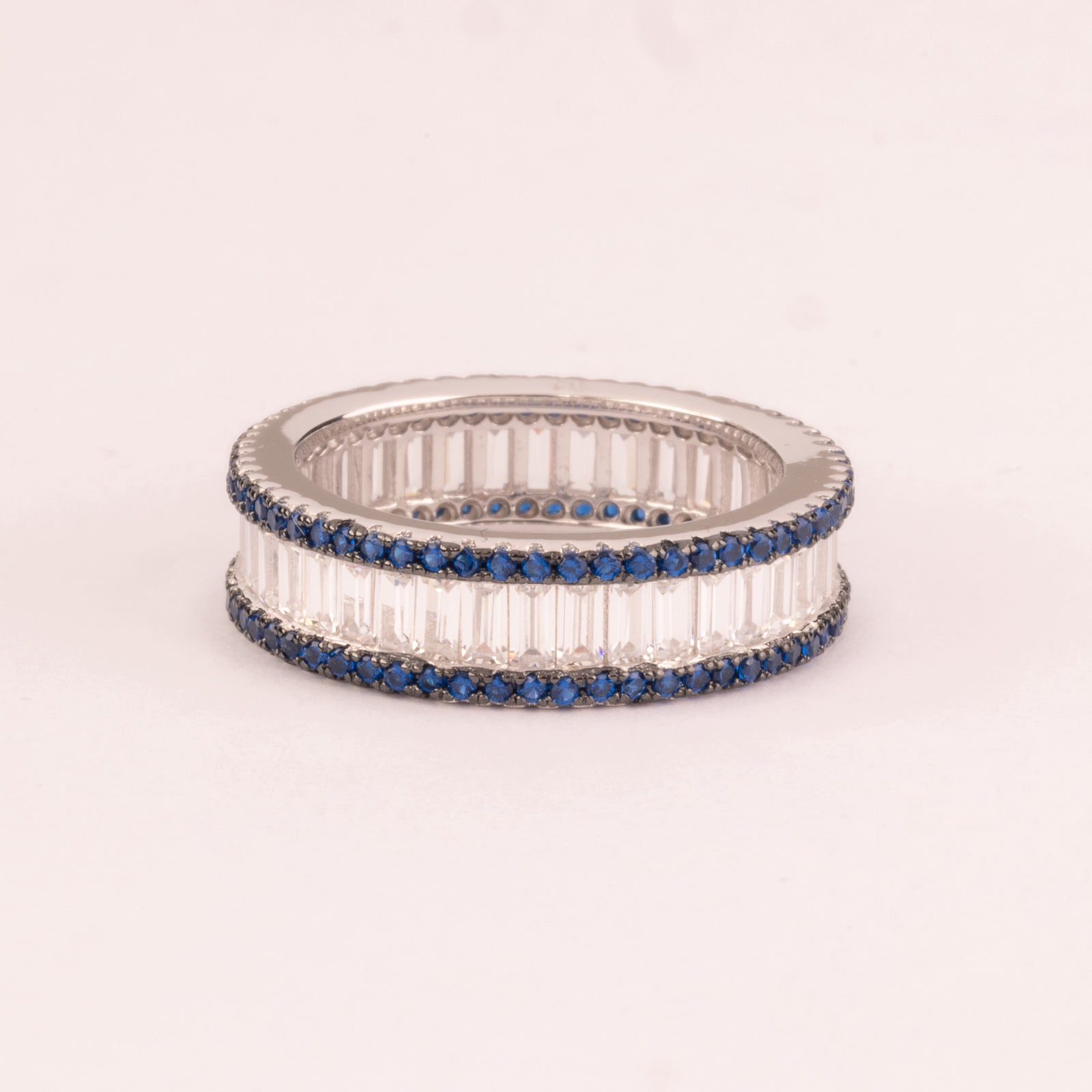 Alliance with sapphire cubic zirconia baguette cut