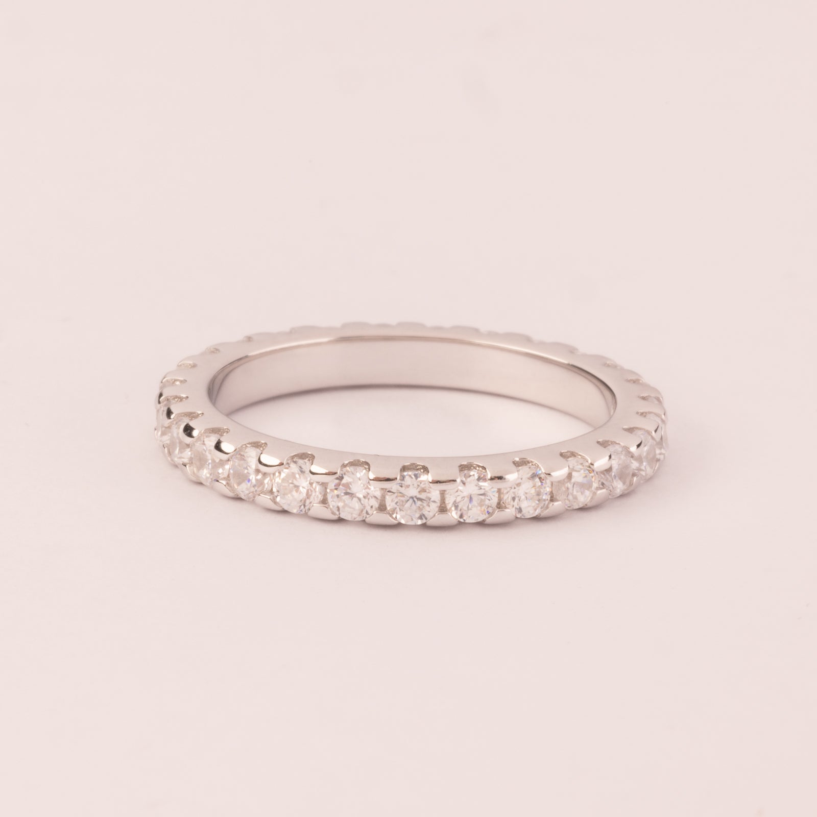 Alliance with 2 mm cubic zirconia