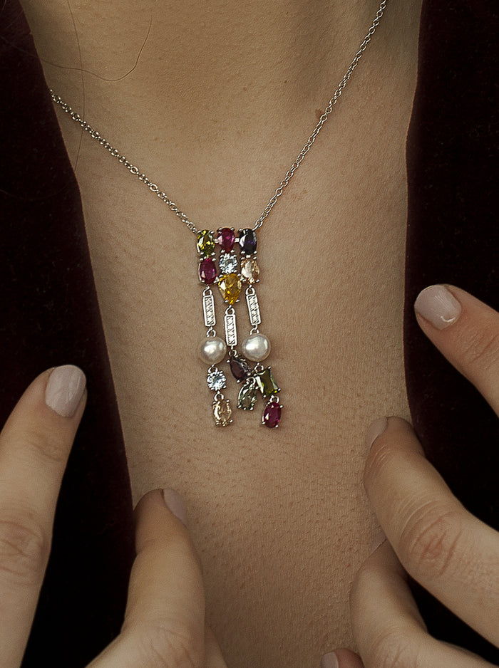 Colgante con Piedras Multicolor y Perla Estilo Elegante