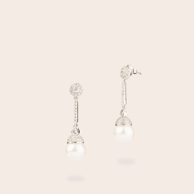 Medium Pearl Earrings