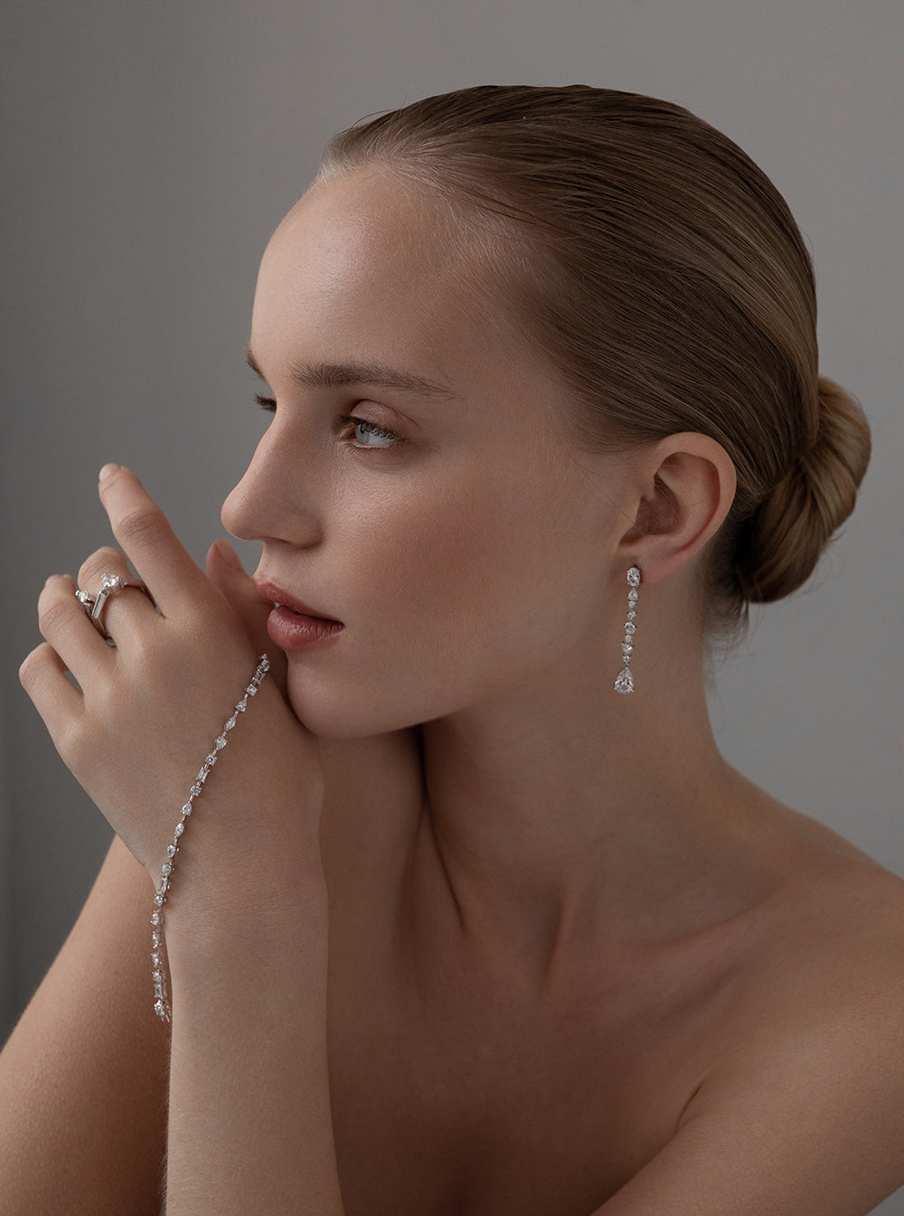 Pendientes Largos con Circonitas Acabadas en Lágrima