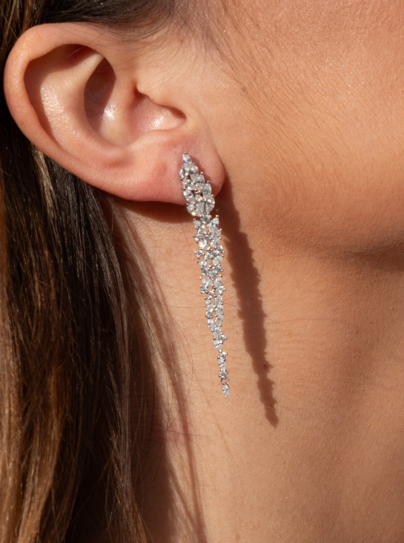 Pendientes Largos Novia con Circonitas Diseño Floral