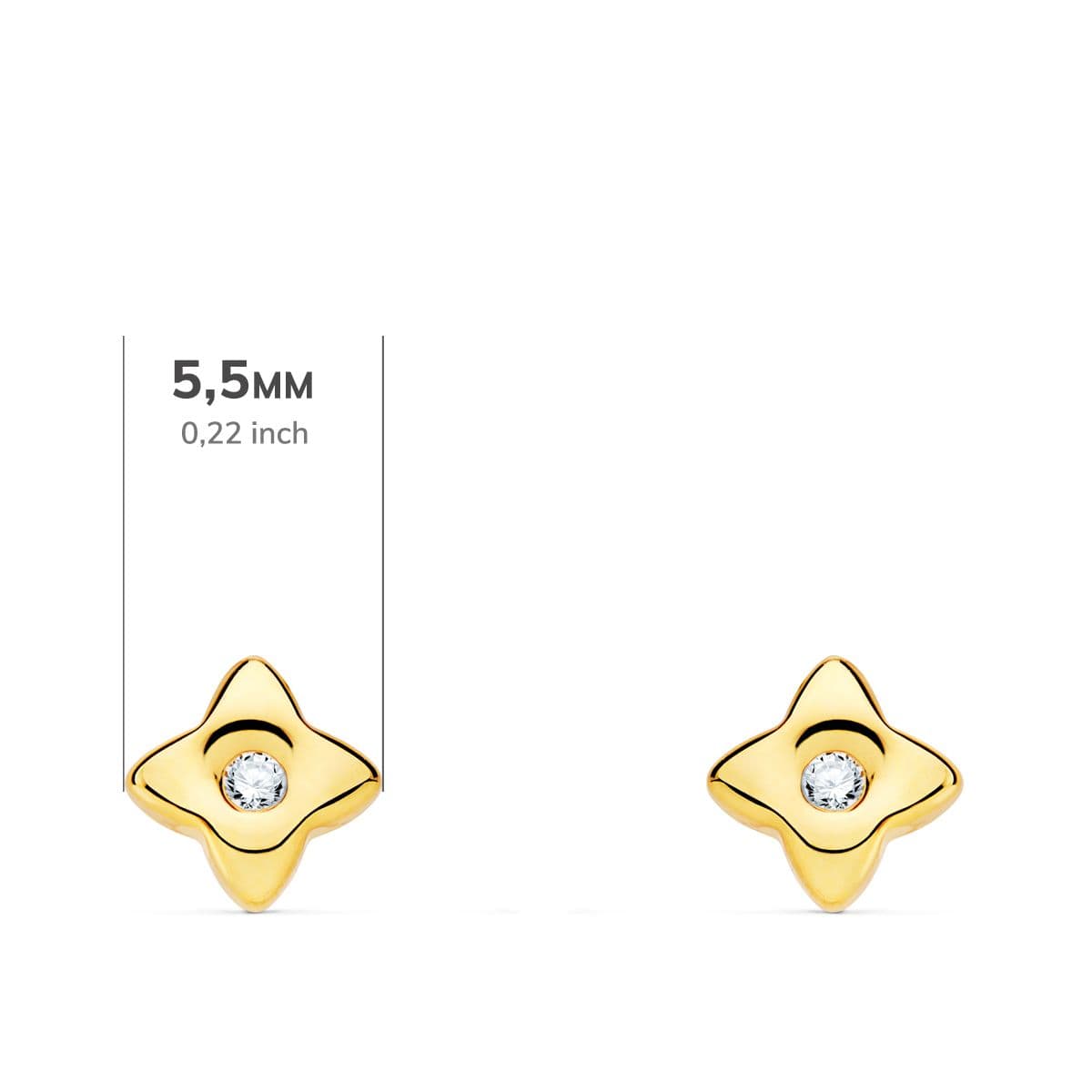18K Pendientes Oro Amarillo Estrella 5.5x5.5 mm Diamante 0.040 Qt. G-Vs2.