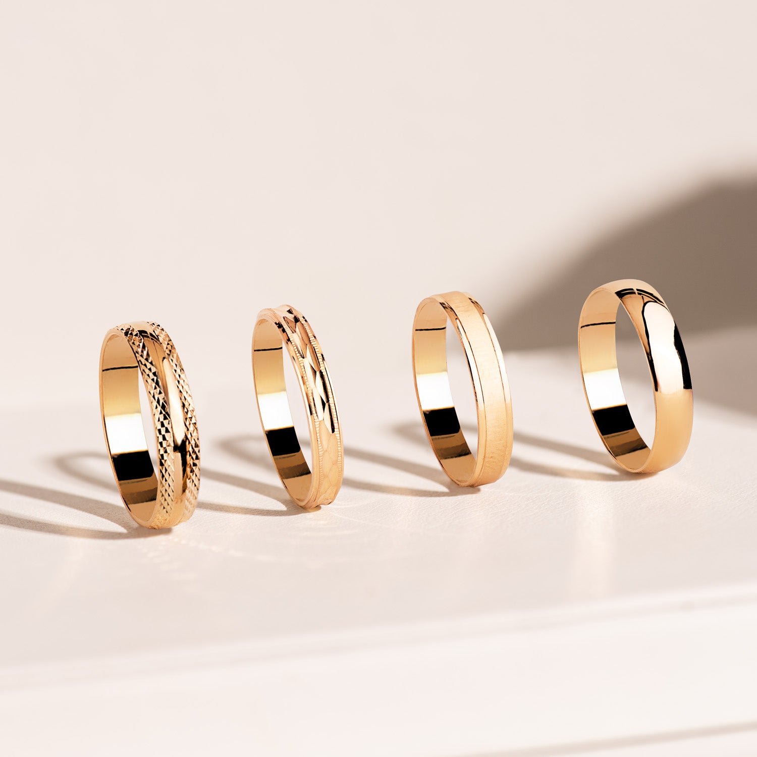 18K Alianza Oro Amarillo Lisa Brillo Ancho 4 mm