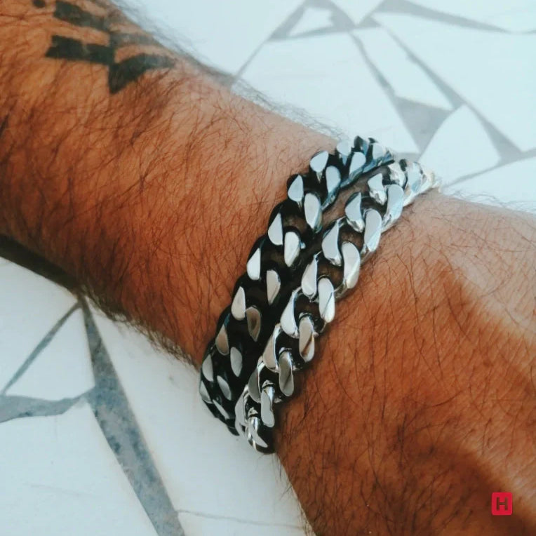 Powerful Barbada Steel Chain Bracelet