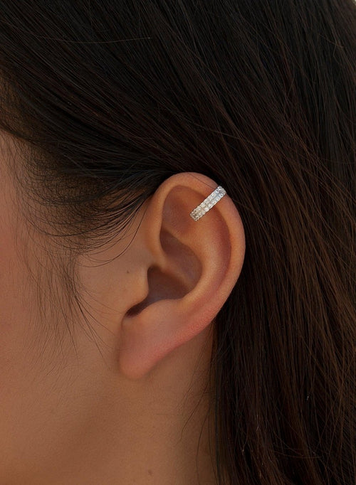 Ear cuff en plata diseño de circonitas