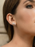 Original six-lane design earrings with zircons