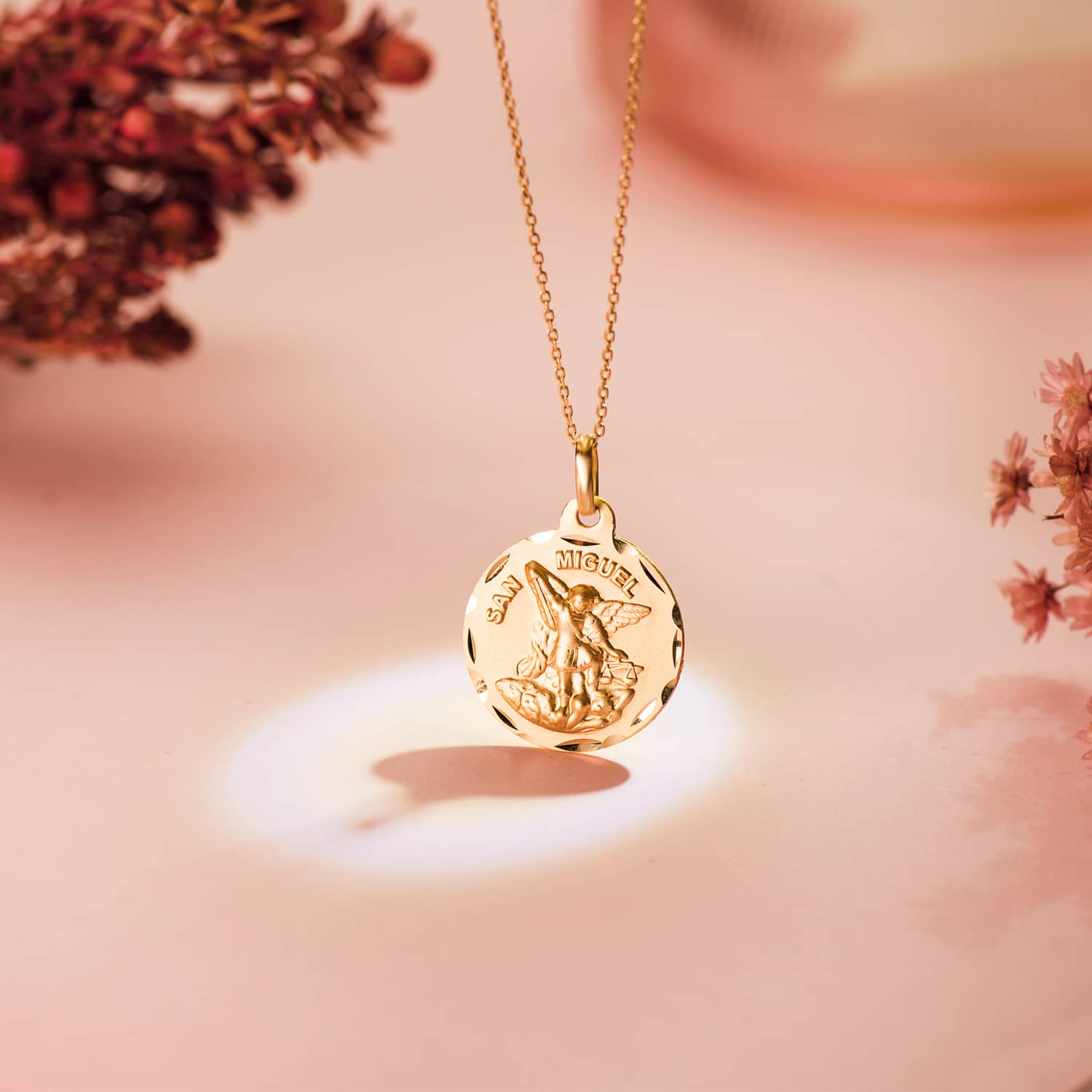 18K Yellow Gold San Miguel Carved Medal 18 mm