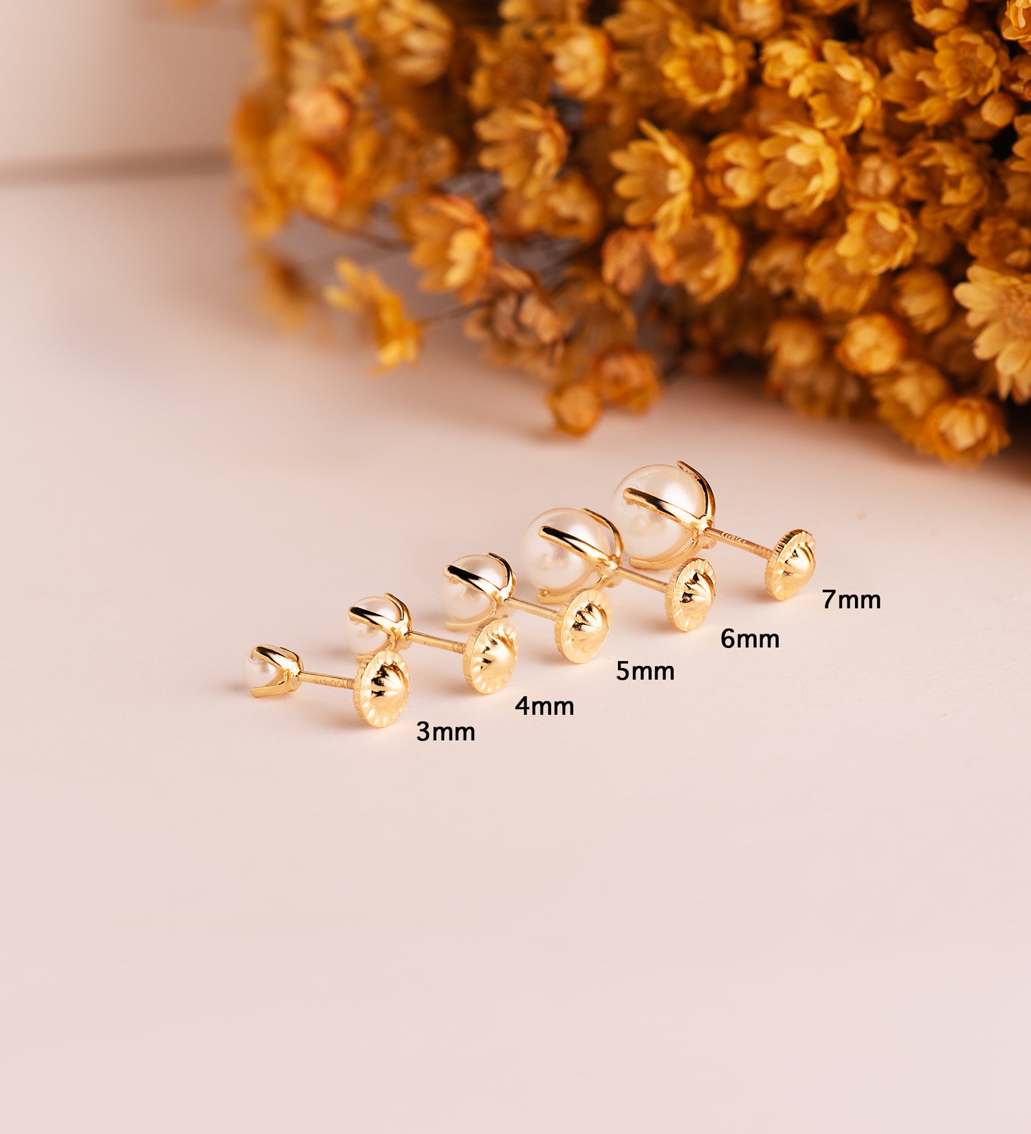 18K Yellow Gold Earrings 4 Prongs 3mm Pearls. Nut Closure