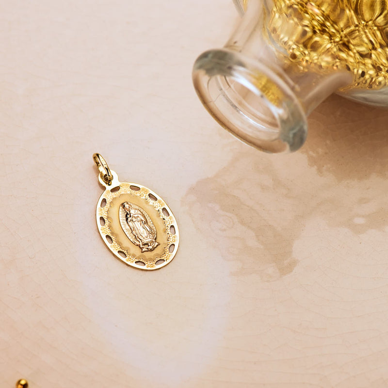 18K Yellow Gold Medal Virgin of Guadalupe Openwork Frame 23x14 mm