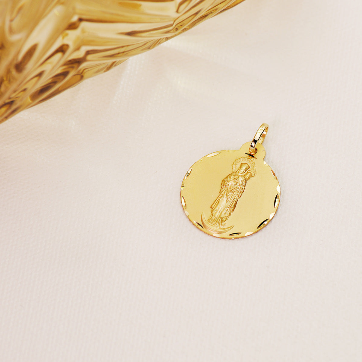 18K Yellow Gold Medal Virgin of La Almudena Carved 22 mm