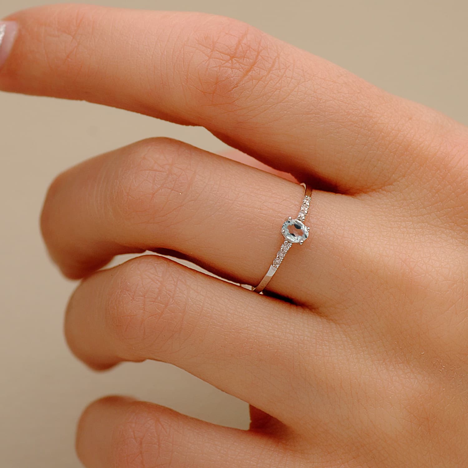 18K Aquamarine and Diamond Ring