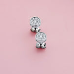 18K Pendientes Oro Blanco Chaton Con 18 Diamantes 7x7 mm 0.360 Qts Presion