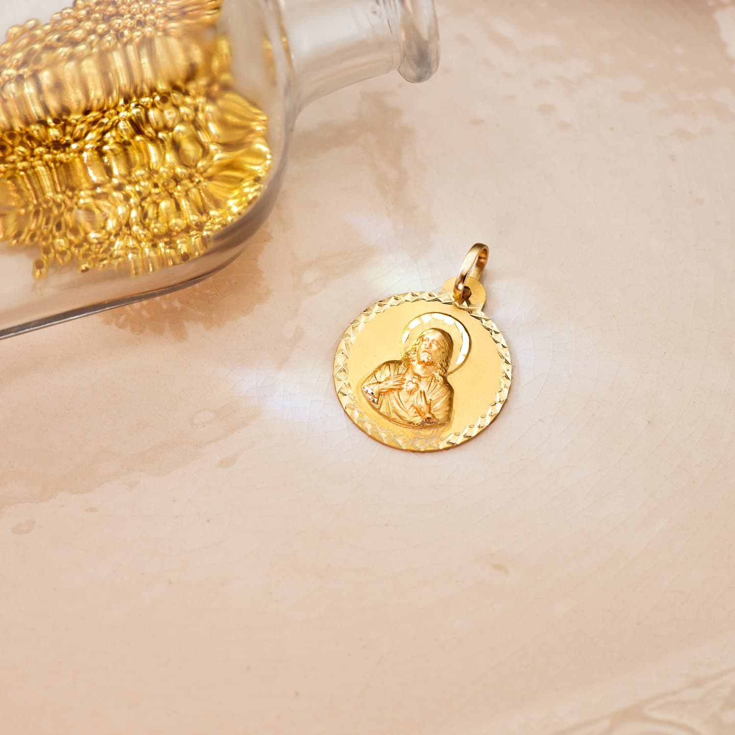 Médaille 18K Sacré Cœur de Jésus Taille Croix 22 mm