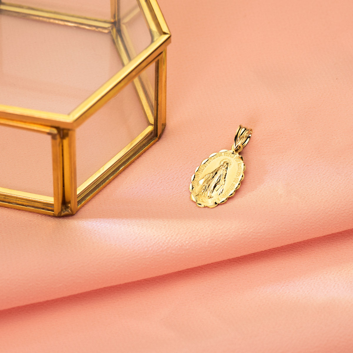 18K Medal Scapular Virgin of the Miraculous 23x14 mm 1.60 Gr