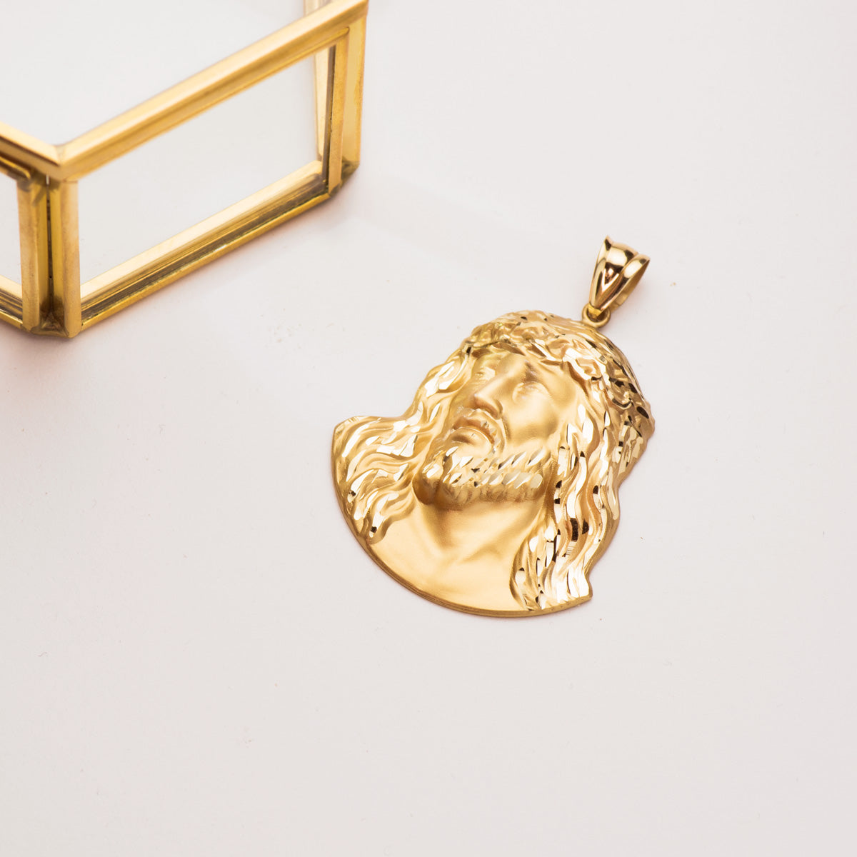 18K Cristo Santo Rostro 42x35 mm