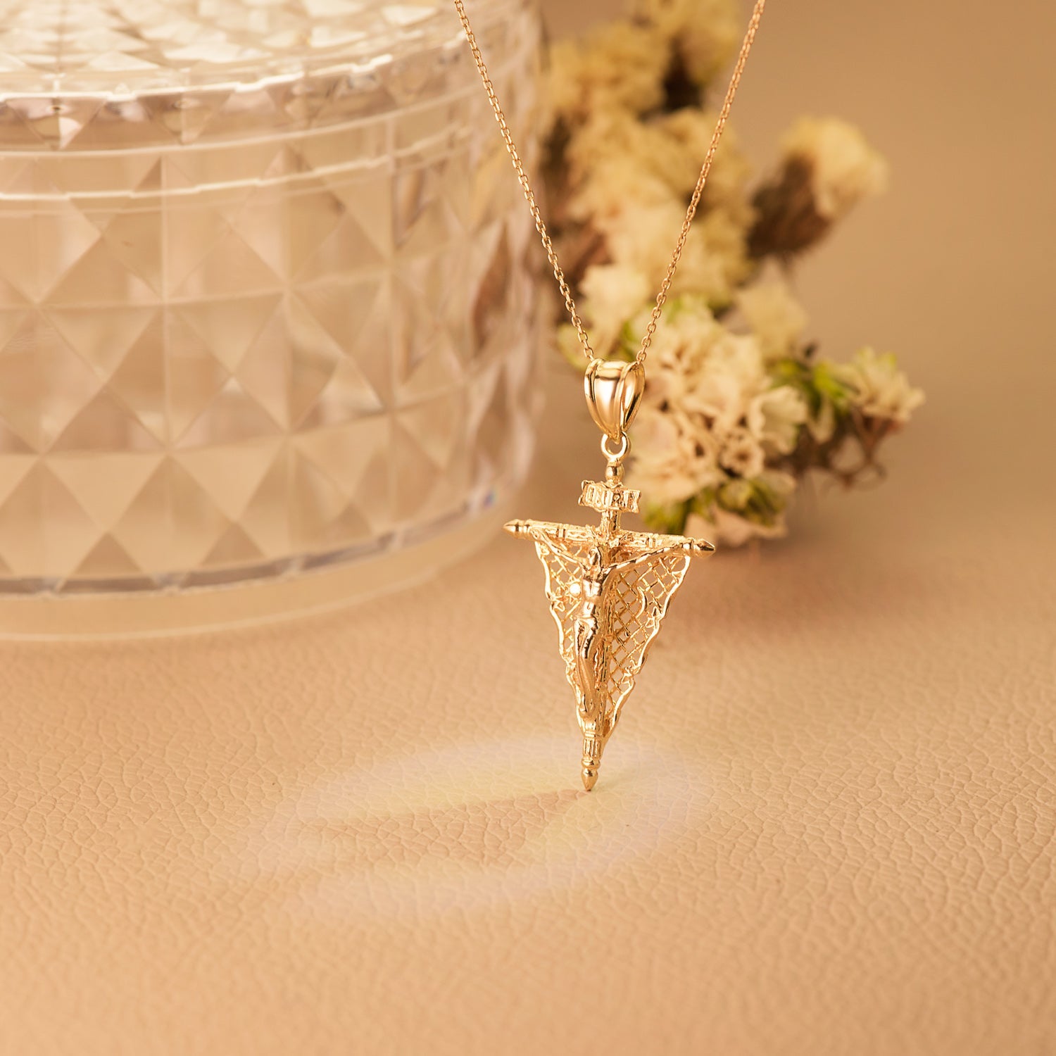 18K Yellow Gold Cross With Christ Of The Remedy Of Souls 35x23 mm