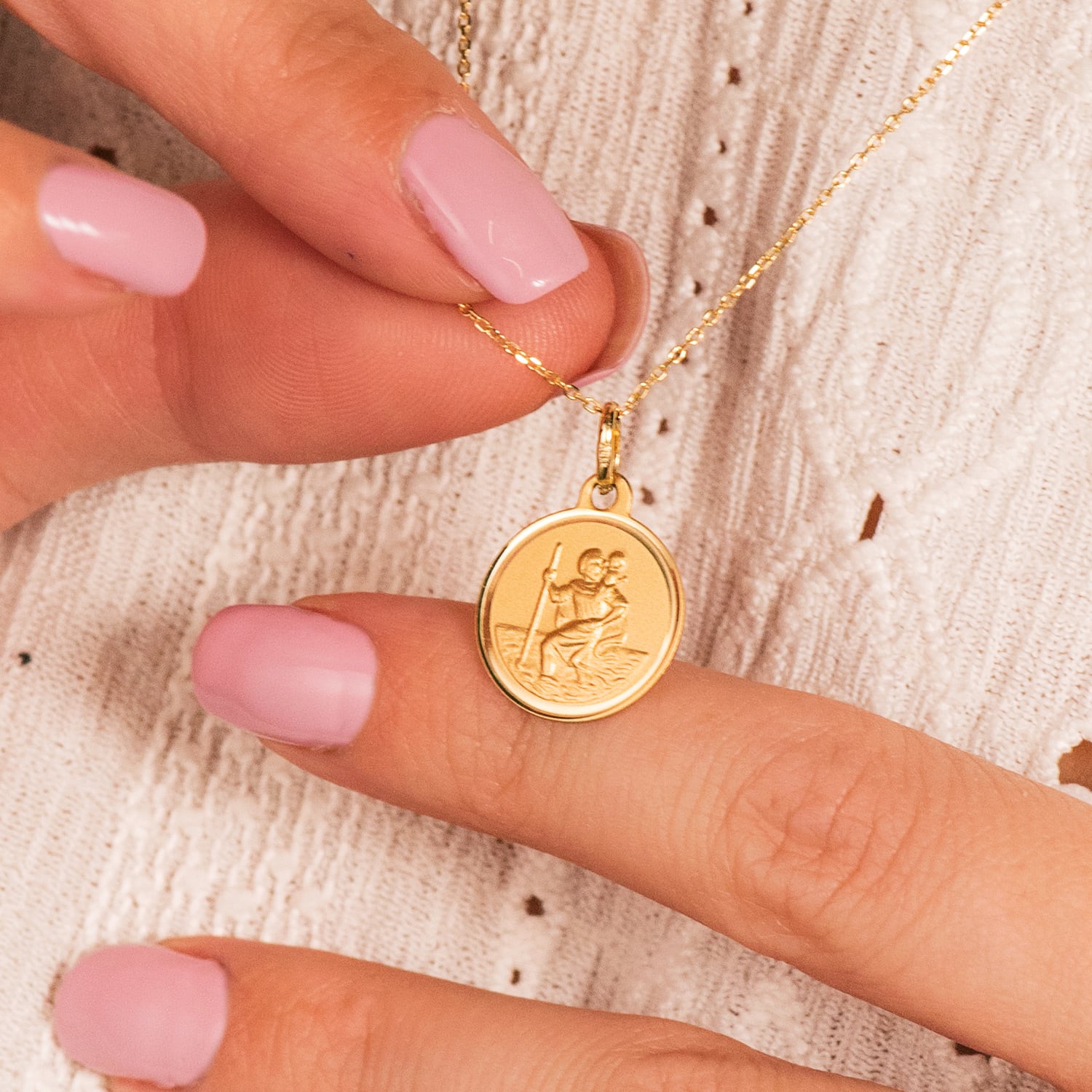 Médaille 18K Or Jaune San Cristobal Matissé Biseau 14 mm