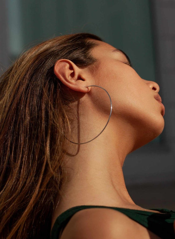 Pendientes aros grandes diseño maxi finos en plata lisa 85 mm