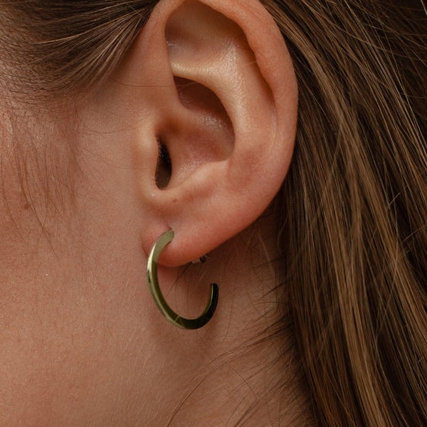 Classic and elegant medium hoop earrings flat style gold plated 20 mm