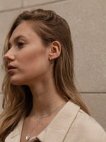 Pendientes aros medianos clásicos y elegantes estilo plano bañados en oro 20 mm