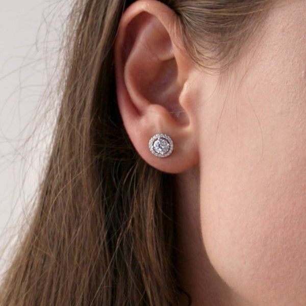 Small Silver Shiny Earrings with Round Motif and 8 mm Zirconia