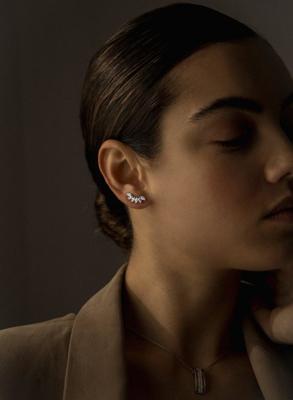 Silver climber earrings with six marquise-cut cubic zirconias, oval model