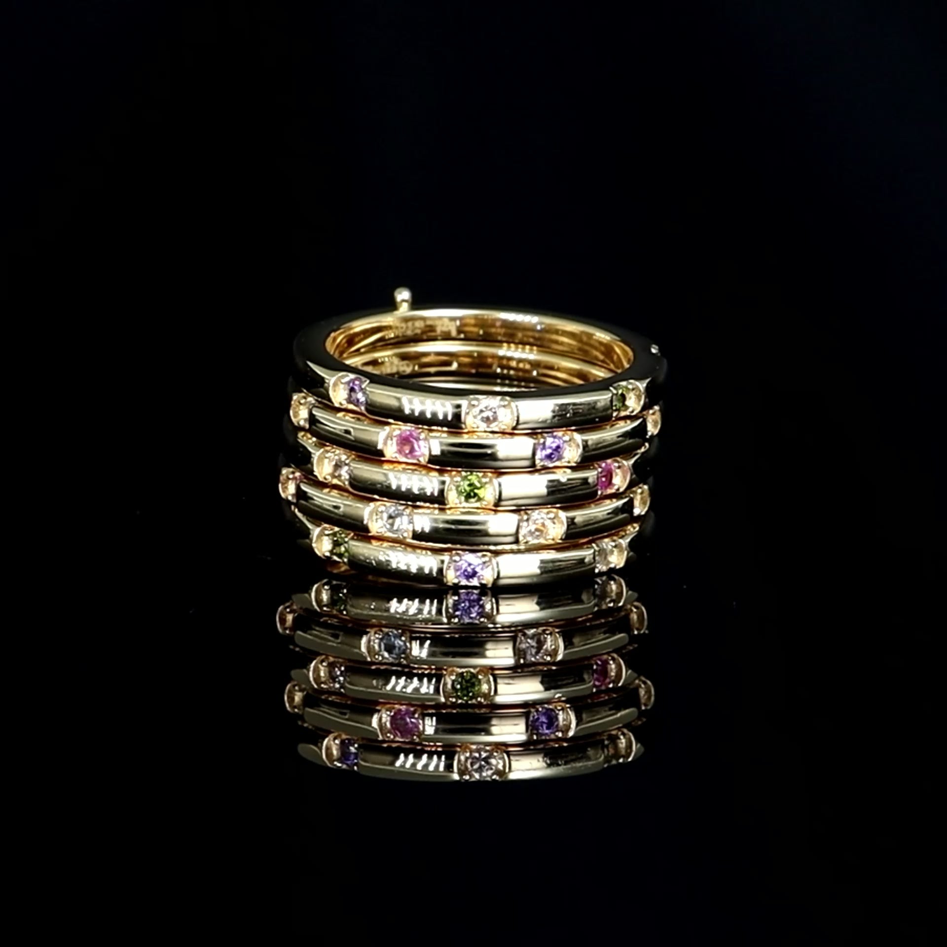 Multi ring with multicolor cubic zirconia plated in 18k gold