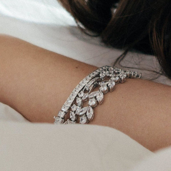 Shiny Silver Bracelets Leaf Design