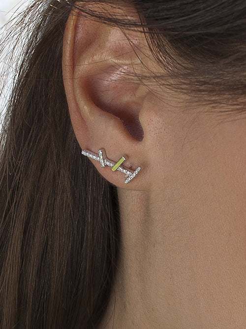 Boucles d'oreilles d'escalade au design minimaliste avec zircons