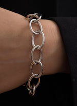 Silver Link Bracelet Perpendicular Oval Design