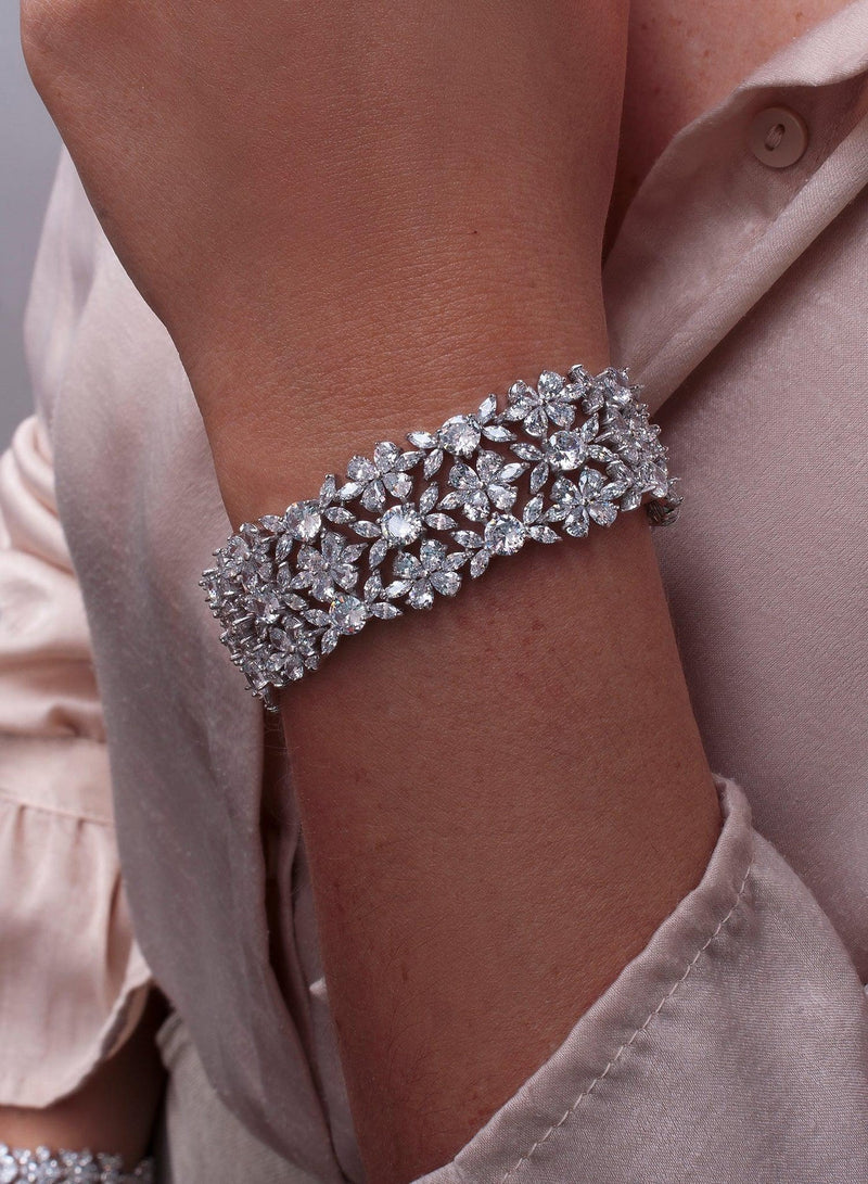 Sparkling Silver Bracelets Nature Design with Zirconia